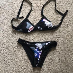 Never worn Floral bikini